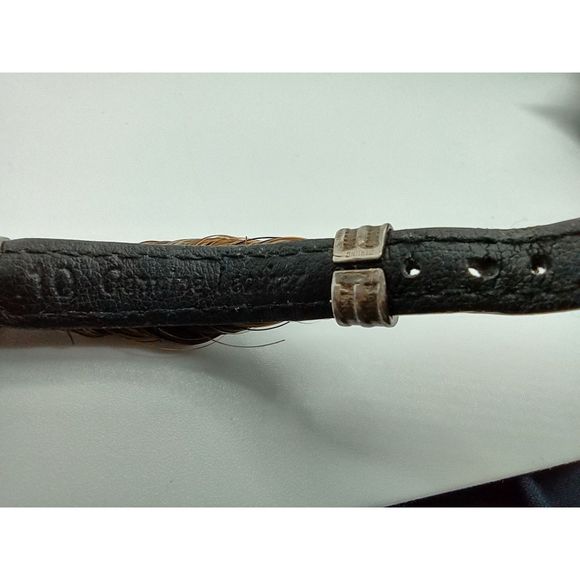 Watch Us Ladies Watch w/ Band that looks like a belt - Picture 4 of 9